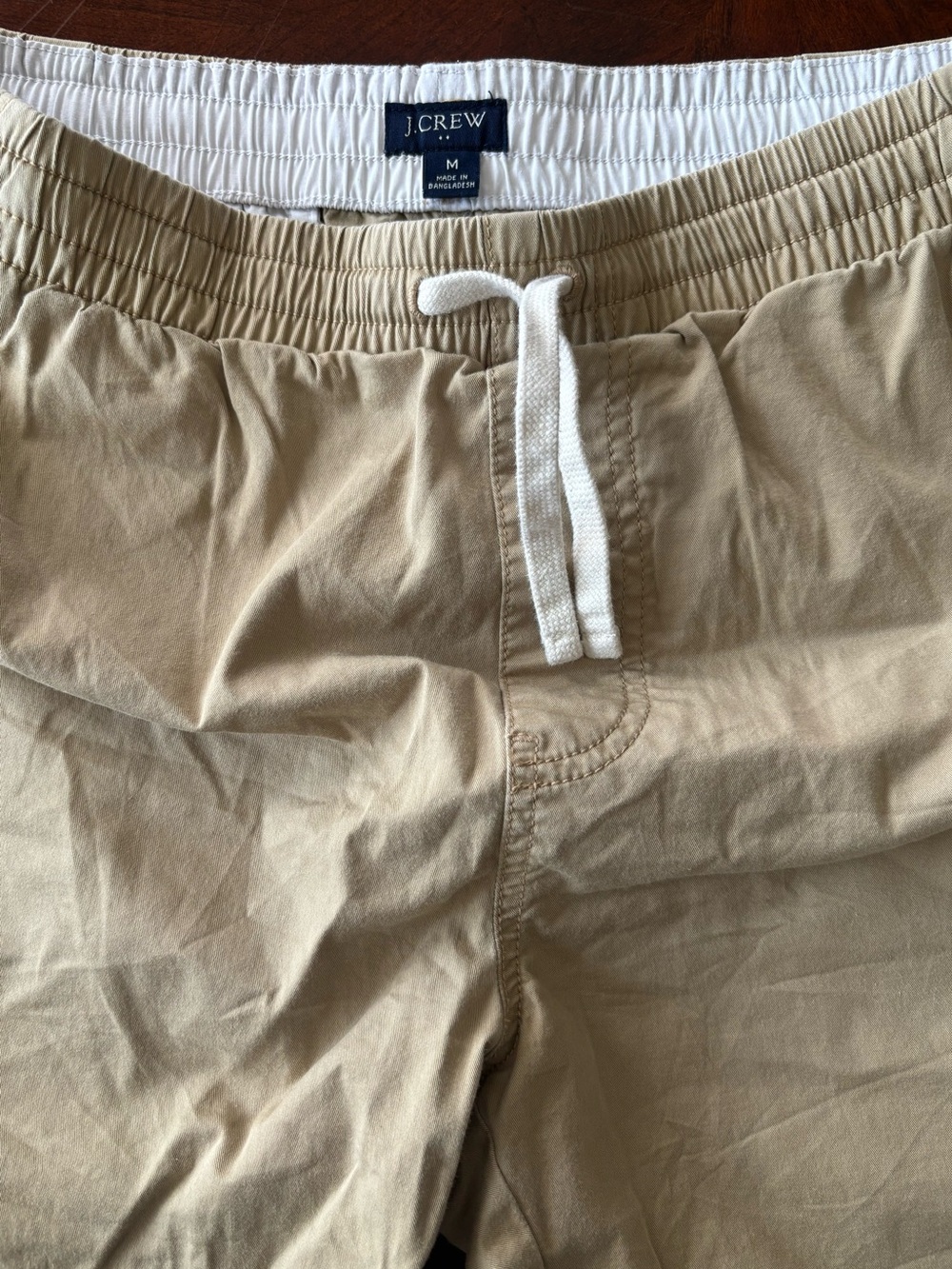 J Crew Shorts M Drawstring Chino
Khaki 5.5 inches